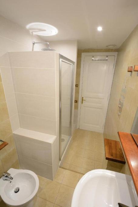 Luxury White House Rome Apartment Bagian luar foto
